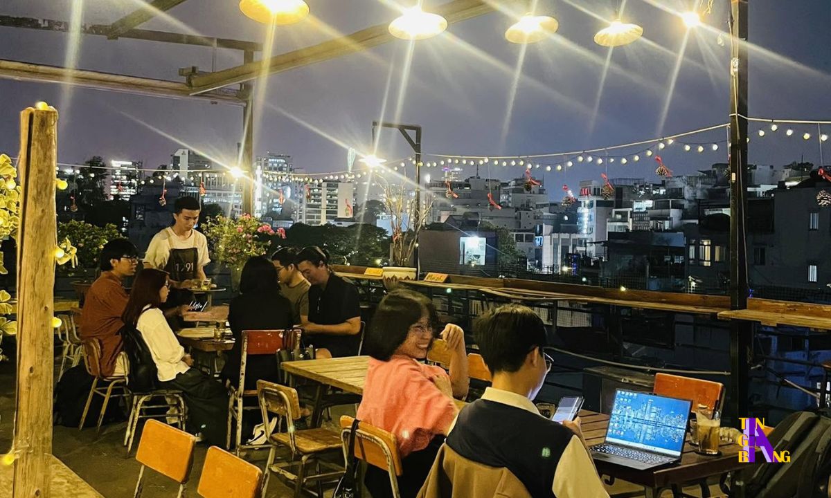 12+ Quán cafe sân thượng (Rooftop) ở Sài Gòn cực chill 13 1991 Rooftop Coffee & More