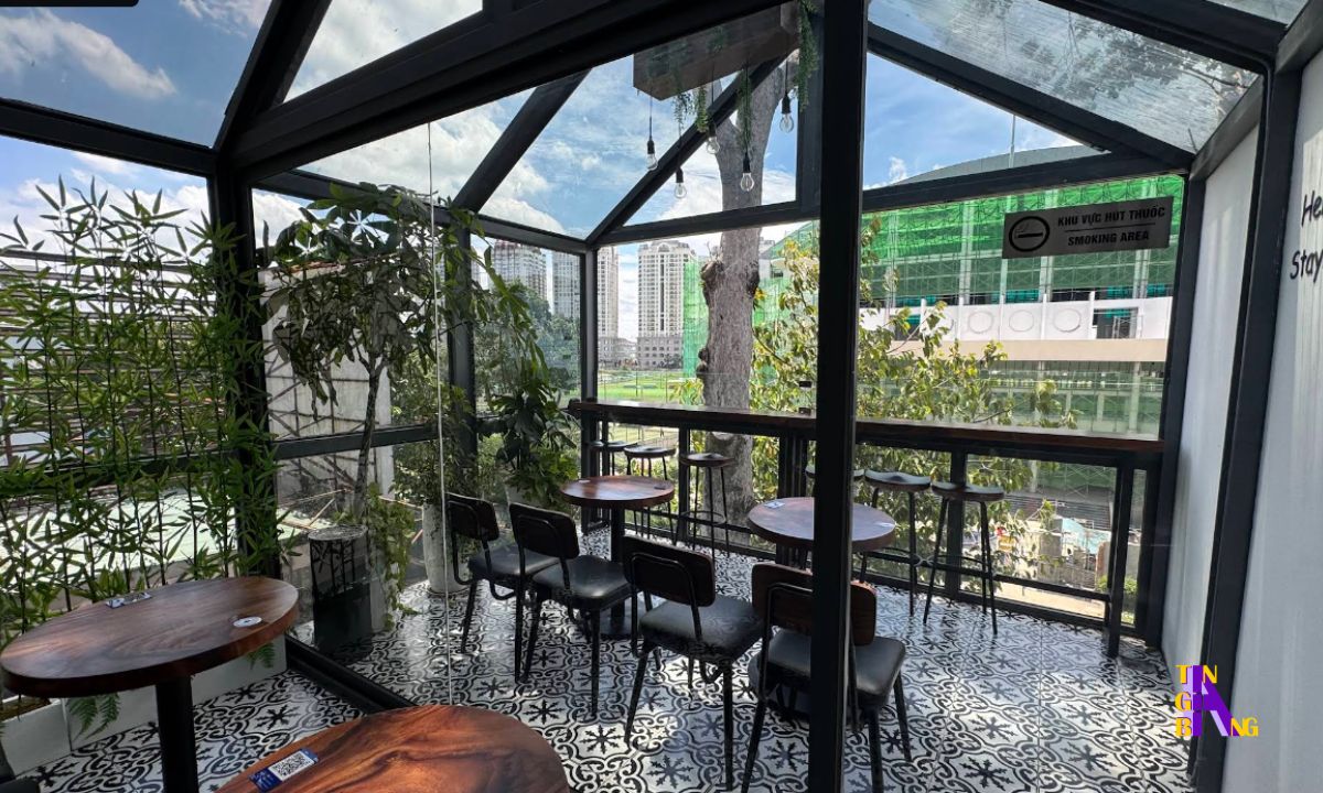 12+ Quán cafe sân thượng (Rooftop) ở Sài Gòn cực chill 4 Sip and Savour Rooftop Cafe