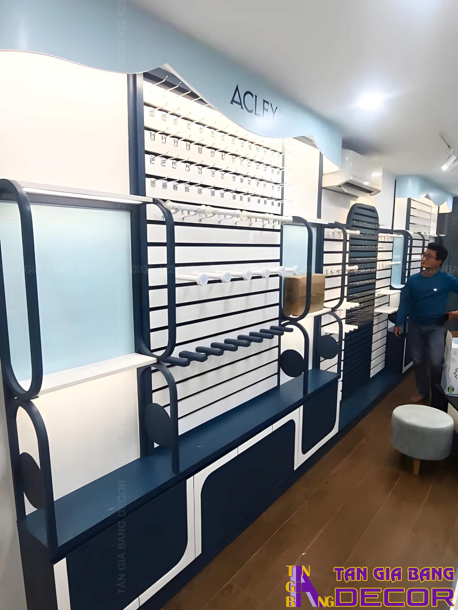 hoan thien ke tu shop phu kien acley
