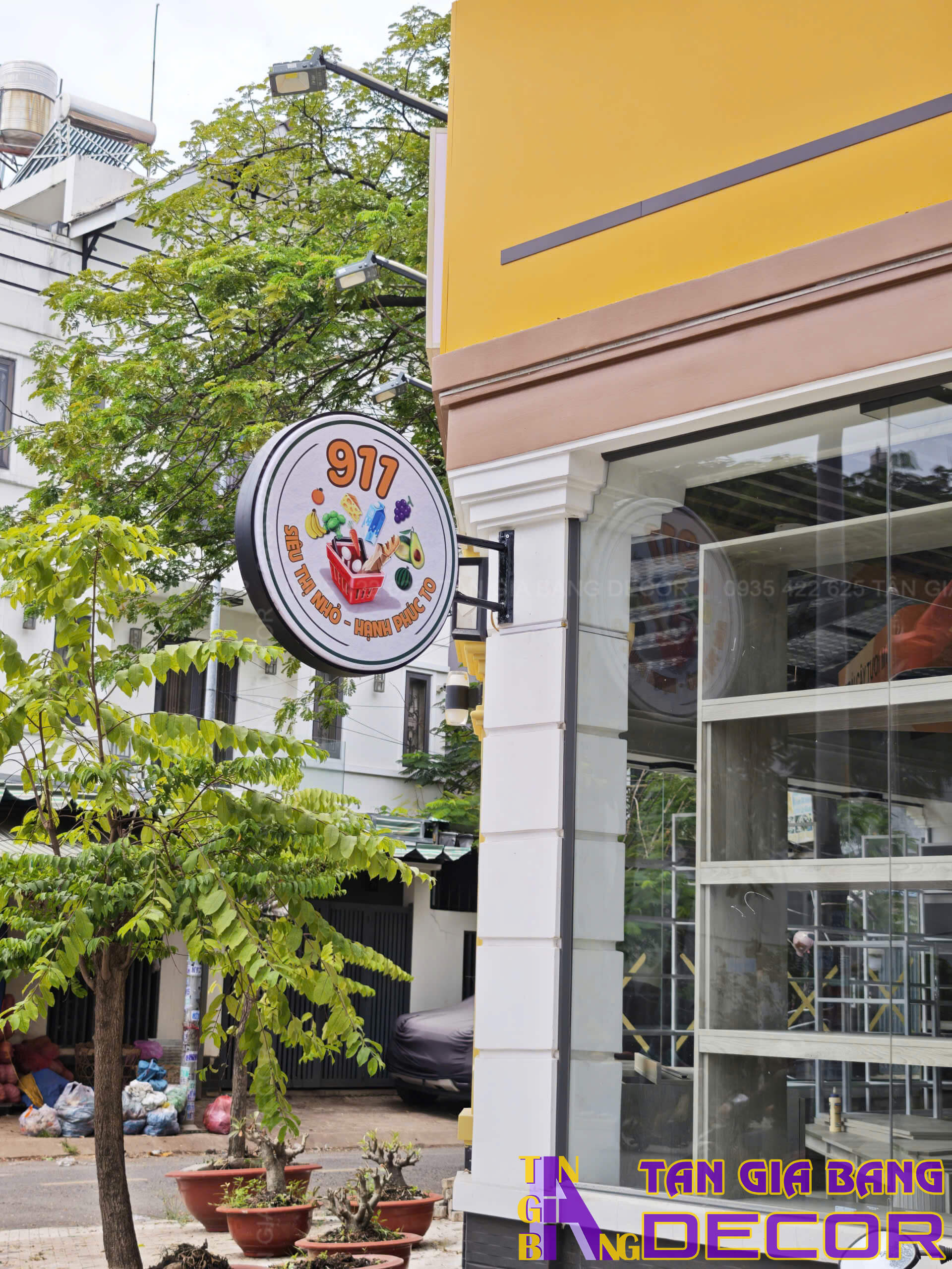 thi cong bien vay sieu thi ket hop cafe