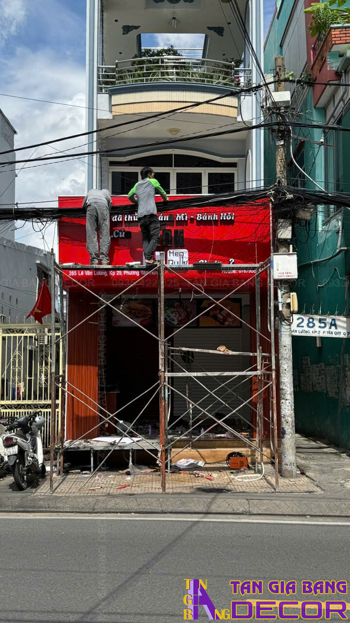 Thi công quán bánh mì Xích Ký tại Quận 7