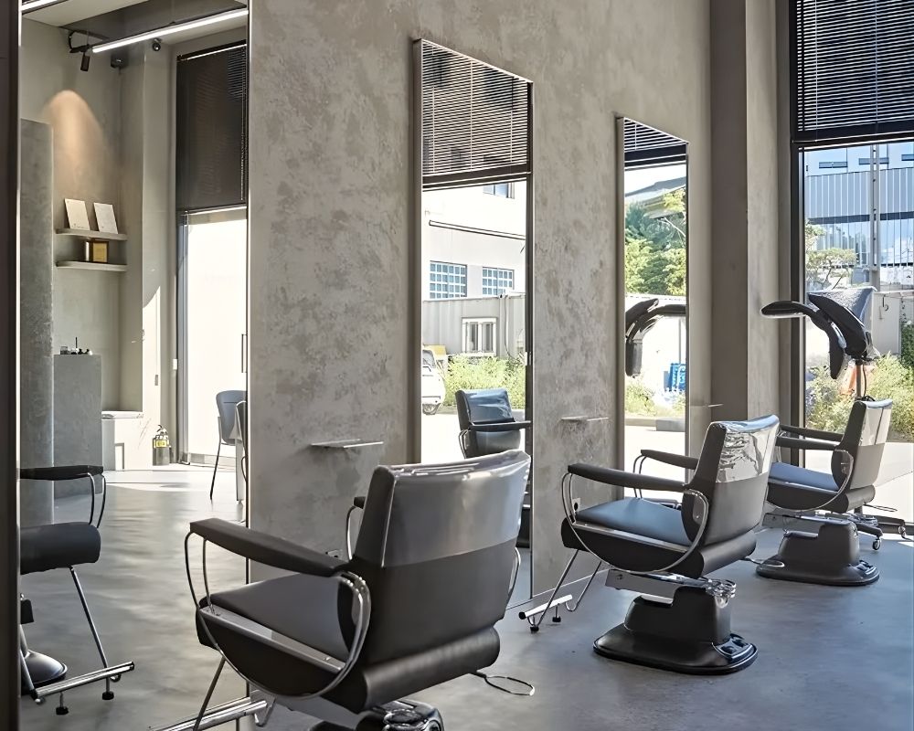 Mẫu thiết kế tiệm tóc nam nhỏ đẹp 10m2 tối giản
