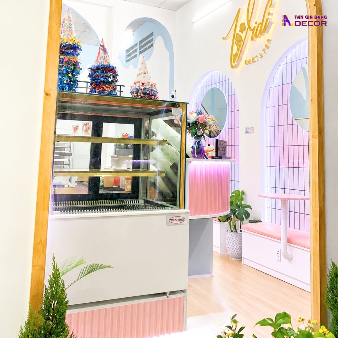 Thi công tiệm bánh và trà Vidi tại Bình Dương 2 thiet ke noi that tiem banh tra vidi